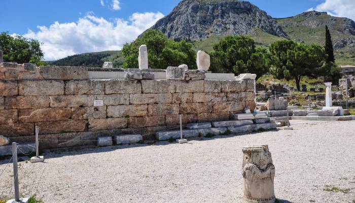 ancient-corinth-the-bema-of-apostle-Paul.jpg